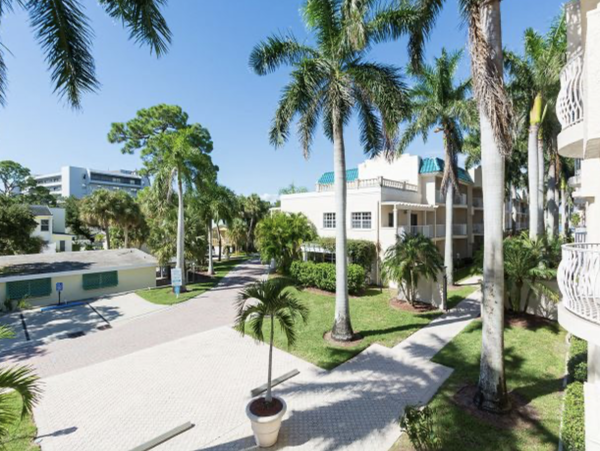 Charming Vacation Rental on Siesta Key Call Today