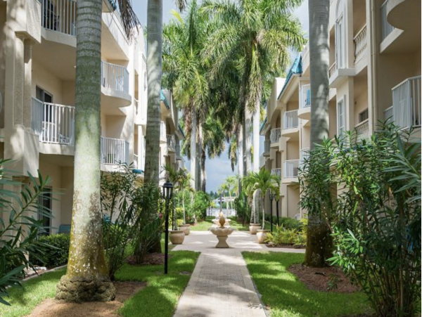 Charming Vacation Rental on Siesta Key Call Today