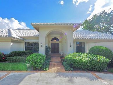 Naples Canal Front Three Bedroom Vacation Home Walk to Beach