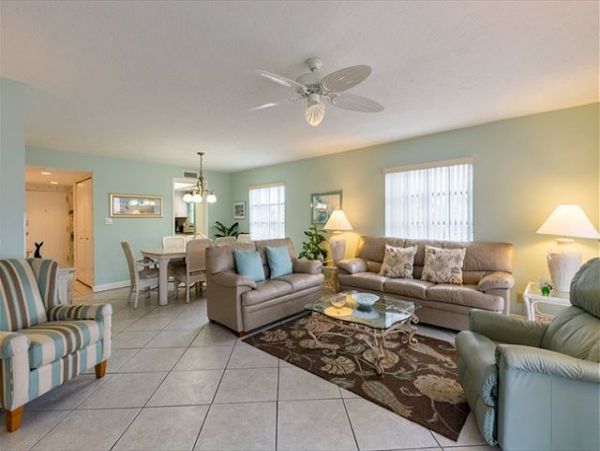 SIESTA KEY CONDO PARTIAL GULF VIEW SLEEPS 6