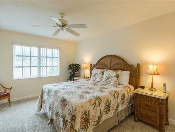 SIESTA KEY CONDO PARTIAL GULF VIEW SLEEPS 6