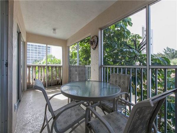 SIESTA KEY CONDO PARTIAL GULF VIEW SLEEPS 6