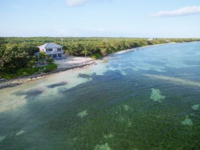 Private 4 Bedroom Beachfront Residence with Pool Sleeps 8