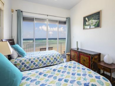 Private 4 Bedroom Beachfront Residence with Pool Sleeps 8