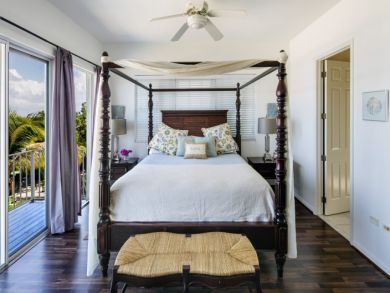 Private 4 Bedroom Beachfront Residence with Pool Sleeps 8
