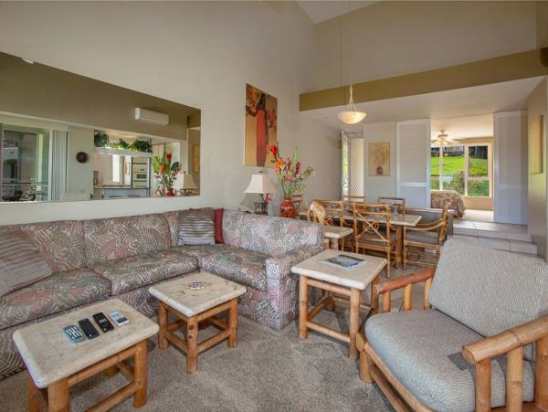 Wailea 2 Bedroom Walk to Beach Rental Condo Sleeps 6 Guests