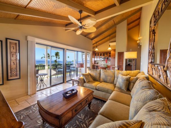 Ocean View 2 Bedroom Vacation Condo Walk to Beach