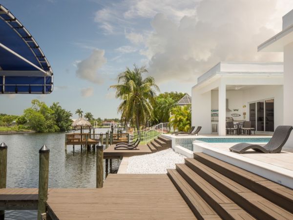 Canal Front Luxury Four Bedroom Home in Cape Coral