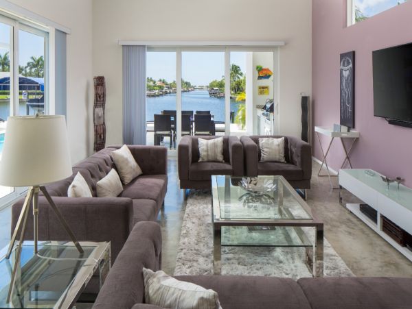 Canal Front Luxury Four Bedroom Home in Cape Coral