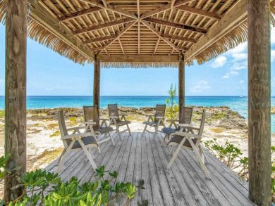 Luxury Three Bedroom Vacation Home in Grand Cayman