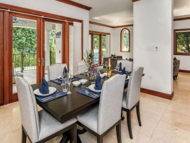 Luxury Three Bedroom Vacation Home in Grand Cayman