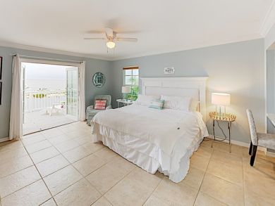 Fort Myers Beach Oceanfront 5 Bedrooms Plus Loft Rental Home Fort Myers Beach Oceanfront 5 Bedrooms Plus Loft Rental Home