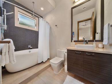 Lahaina Ocean Views Seven Bedrms