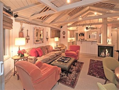 Montecito Vacation Accommodation Sleeps Five Guests