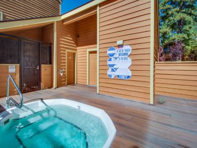 Nevada Two Bedroom Vacation Townhome Sleeps Four