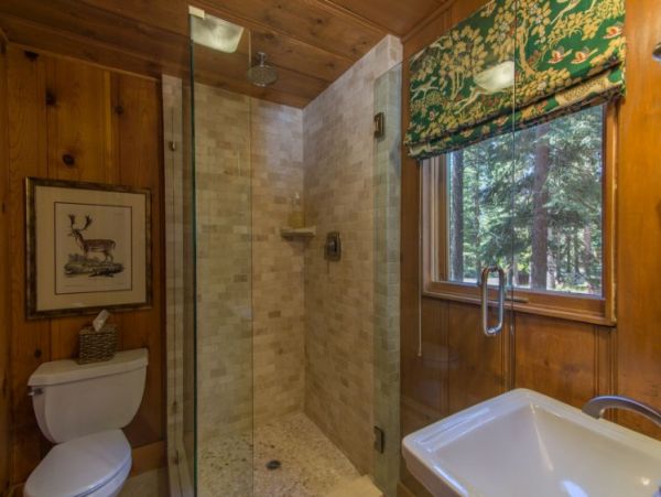 Tahoe City Vacation Cottage Sleeps Four Guests