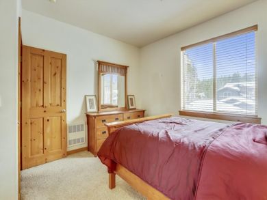 Truckee Three Bedroom Rental Condo Sleeps Six Guests
