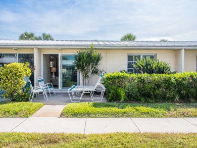Beachfront One Bedroom Vacation Condo in Siesta Key