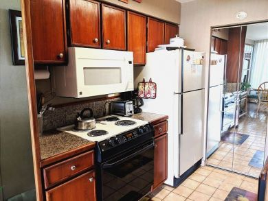 Kihei Vacation Ocean  Condo Sleeps Four Guests