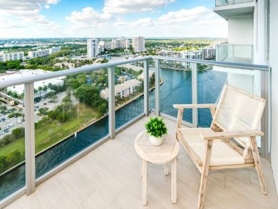 Three Bedroom Luxury Walk to Beach Condo in Hollywood FL - Ocean & Intercoastal Views