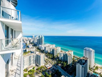 Three Bedroom Luxury Walk to Beach Condo in Hollywood FL - Ocean & Intercoastal Views