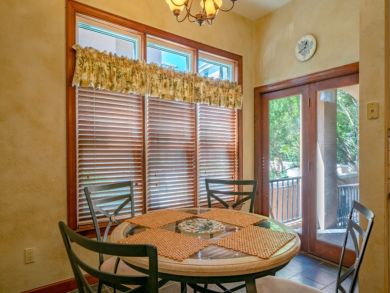 Destin Luxury Vacation Accommodation Walk to Beach