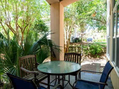 Destin Luxury Vacation Accommodation Walk to Beach