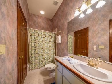 Destin Luxury Vacation Accommodation Walk to Beach