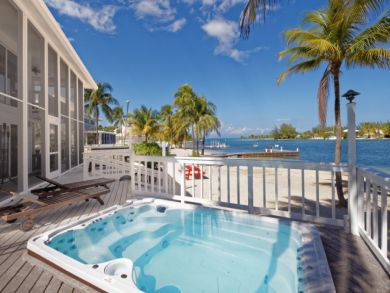 Cayman Island Vacation Cottage 2 Bedrooms Sleeps 7 Guests Cayman Island Vacation Cottage 2 Bedrooms Sleeps 7 Guests