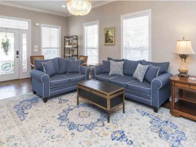 Destin Vacation Home Sleeps Twelve Guests.