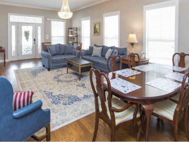 Destin Vacation Home Sleeps Twelve Guests.