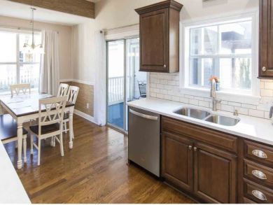 Destin Vacation Home Sleeps Twelve Guests.