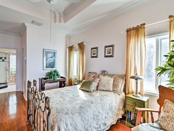 Luxury Englewood Vacation Home Five Bedrooms Sleeps Twelve