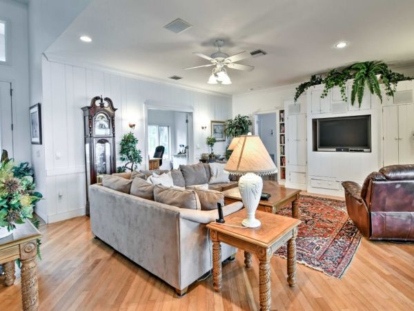 Luxury Englewood Vacation Home Five Bedrooms Sleeps Twelve
