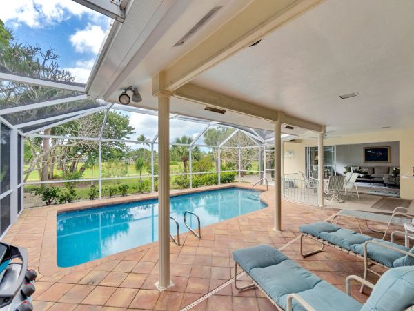 Luxury 3 Bedroom Sanibel Vacation Home Sleeps Eight Guests
