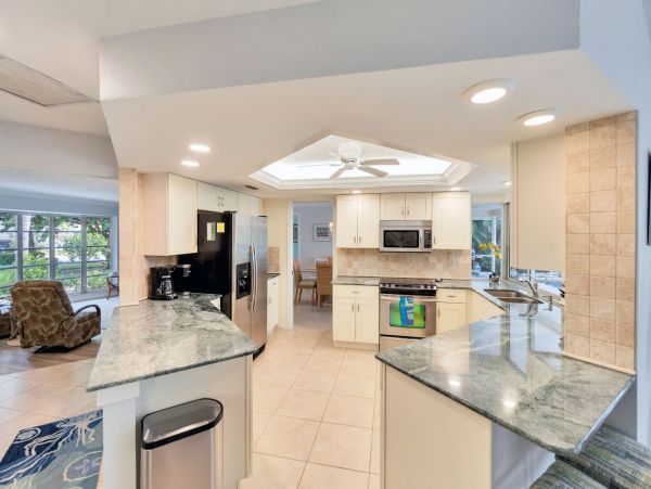 Luxury 3 Bedroom Sanibel Vacation Home Sleeps Eight Guests