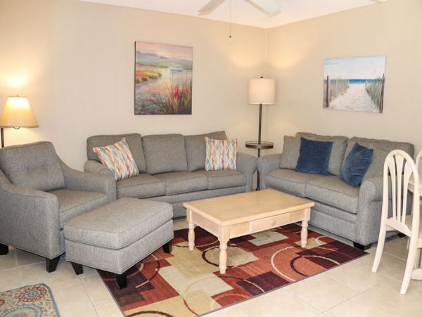 Siesta Key Vacation Condo One mile to Village 4 min walk to Trolley Stop
