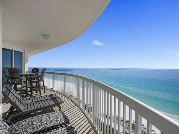 Destin Condo Gulf Front 8 Guests With Communal Pool
