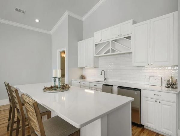 Destin Vacation Home Five Bedroom Walk to Beach