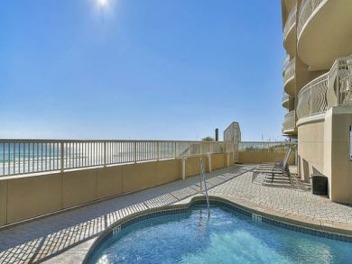 Destin Gulf Front 4 Bedrooms + Bonus Room Vacation Condo