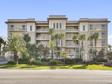 Destin Gulf Front 4 Bedrooms + Bonus Room Vacation Condo