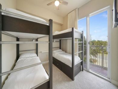 Destin Gulf Front 4 Bedrooms + Bonus Room Vacation Condo