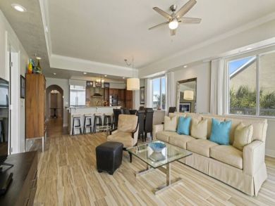 Destin Gulf Front 4 Bedrooms + Bonus Room Vacation Condo