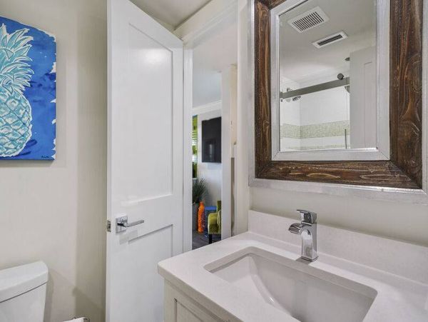 On Beach Luxury 3 Bedroom Vacation Townhome Sleeps 12 Guests