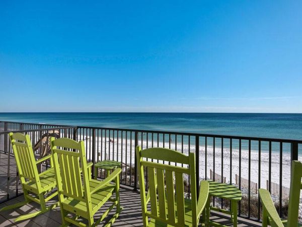On Beach Luxury 3 Bedroom Vacation Townhome Sleeps 12 Guests