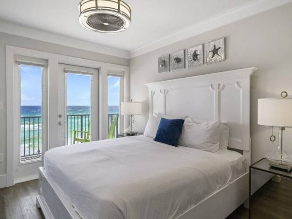On Beach Luxury 3 Bedroom Vacation Townhome Sleeps 12 Guests