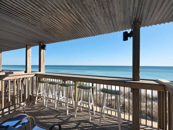 On Beach Luxury 3 Bedroom Vacation Townhome Sleeps 12 Guests
