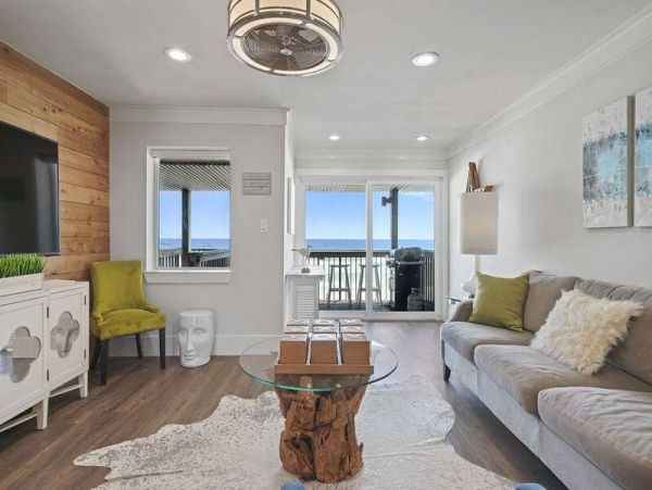 On Beach Luxury 3 Bedroom Vacation Townhome Sleeps 12 Guests