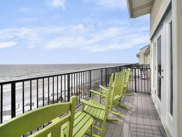 On Beach Luxury 3 Bedroom Vacation Townhome Sleeps 12 Guests
