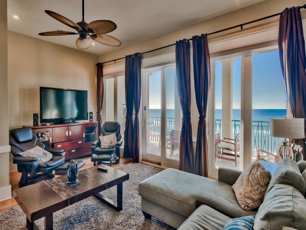 Luxury Five Bedroom Vacation Home Right on the Beach